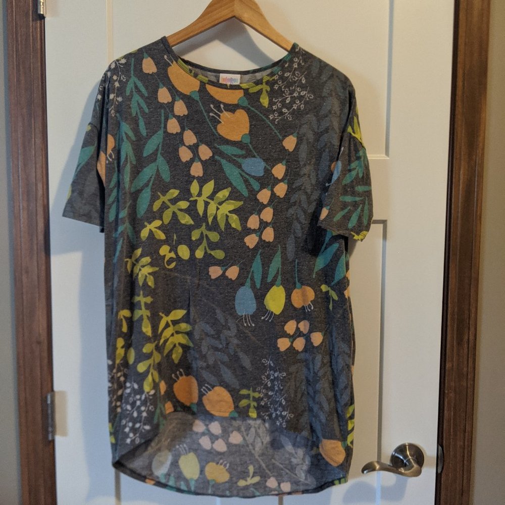 🌟 LulaRoe Irma - Gray, floral
